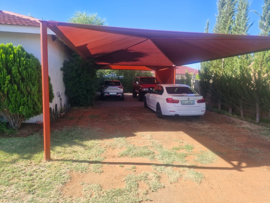 To Let 4 Bedroom Property for Rent in Keidebees Northern Cape